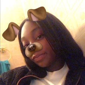 Meet your Posher, Aisha